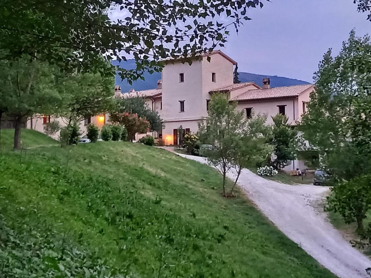 Agriturismo Il Covo Del Solengo Valtopina Exterior foto