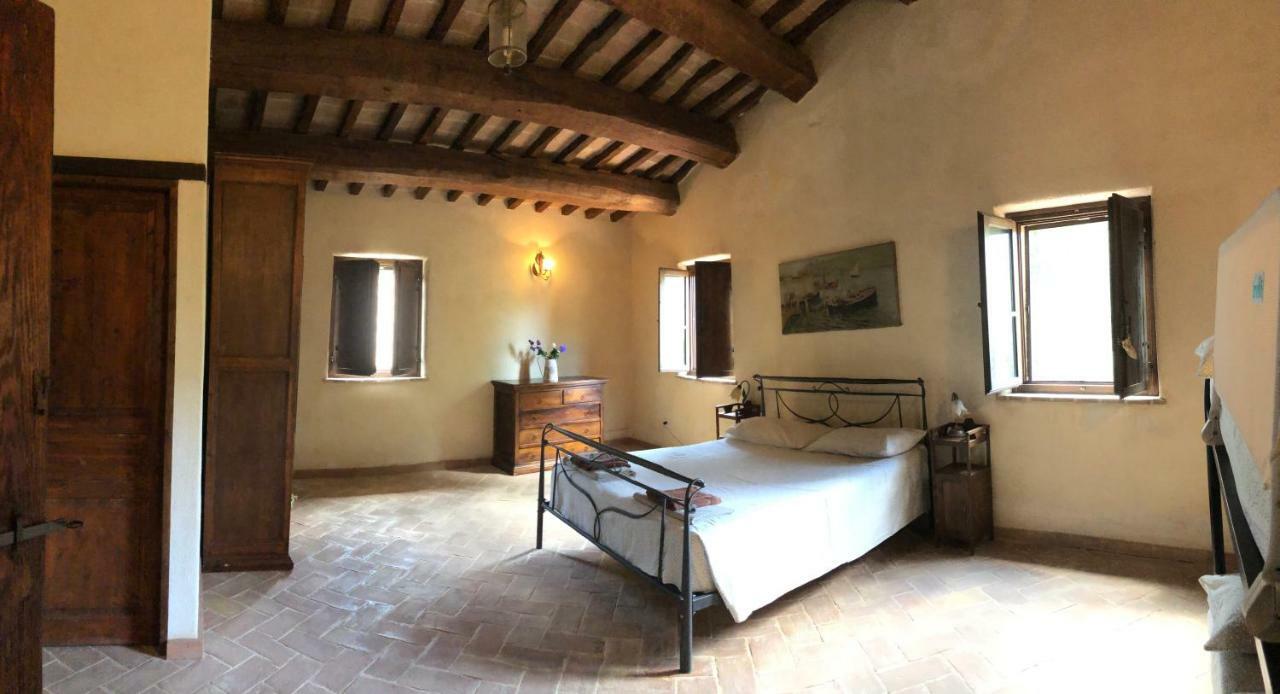 Agriturismo Il Covo Del Solengo Valtopina Exterior foto